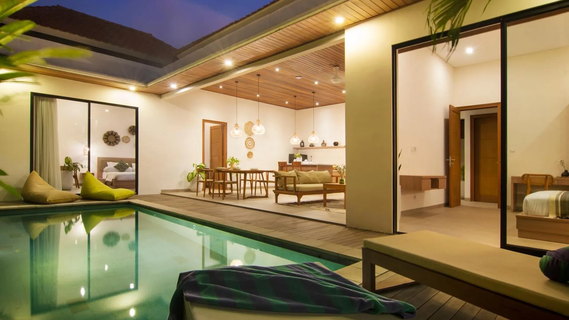 Labumbak 01 - 2Br Villa Escape In Umalas With Private Pool Canggu