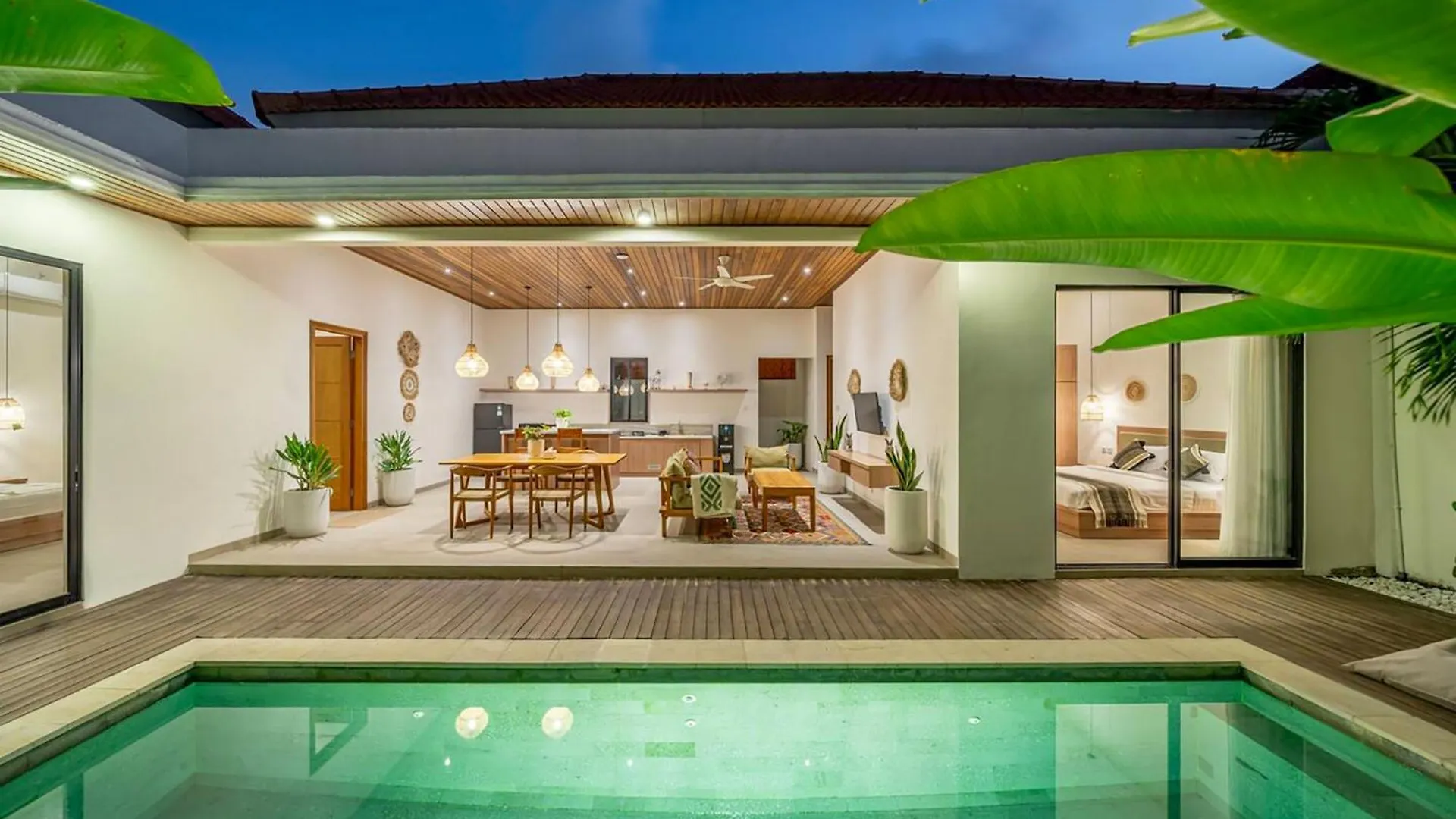 Labumbak 01 - 2Br Villa Escape In Umalas With Private Pool Canggu