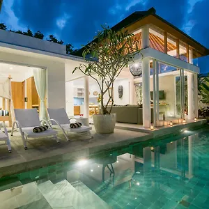  Villa Kobe Beachside Berawa Location